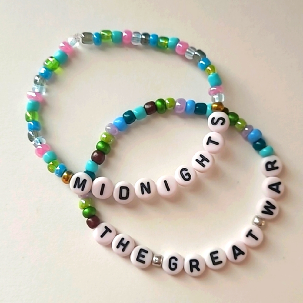 TAYLOR SWIFT BRACELETS - Handmade